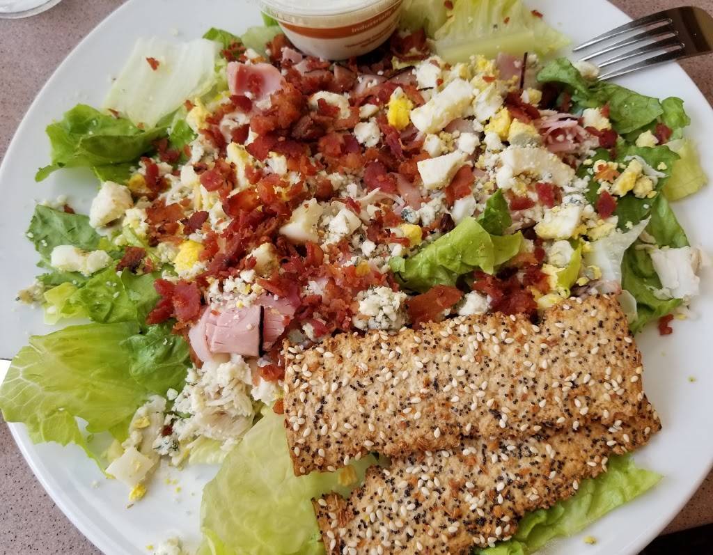 Poppys Pizza & Grill | restaurant | 342 E Elkhorn Ave, Estes Park, CO 80517, USA | 9705868282 OR +1 970-586-8282