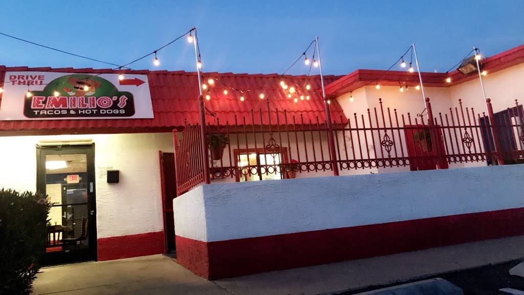 Emilio’s Tacos & Hotdogs | restaurant | 13803 N 19th Ave, Phoenix, AZ 85023, USA | 6028101468 OR +1 602-810-1468