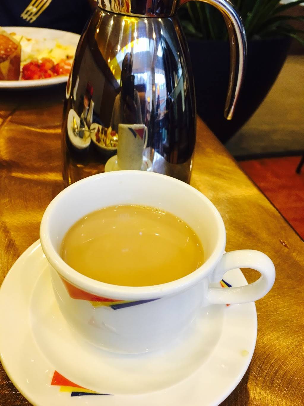 Regatta Bar & Grille | restaurant | 1113 6th Ave, Seattle, WA 98101, USA | 2064641980 OR +1 206-464-1980