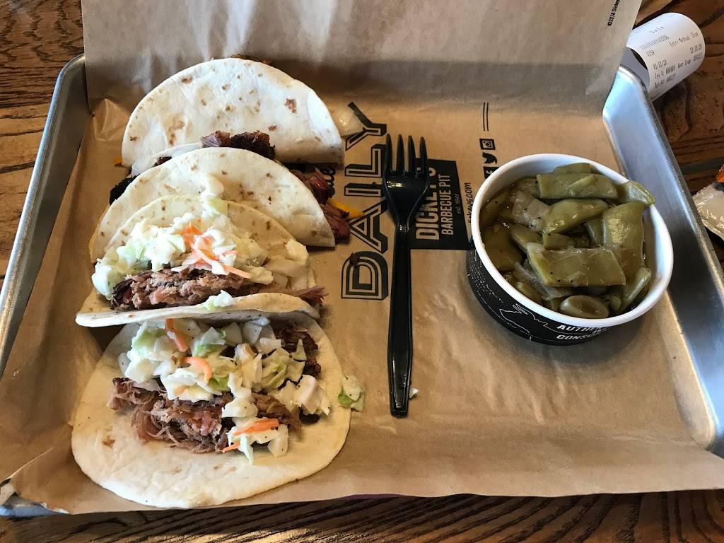 Dickeys Barbecue Pit | restaurant | 6681 Grand Ave, Gurnee, IL 60031, USA | 8475967290 OR +1 847-596-7290