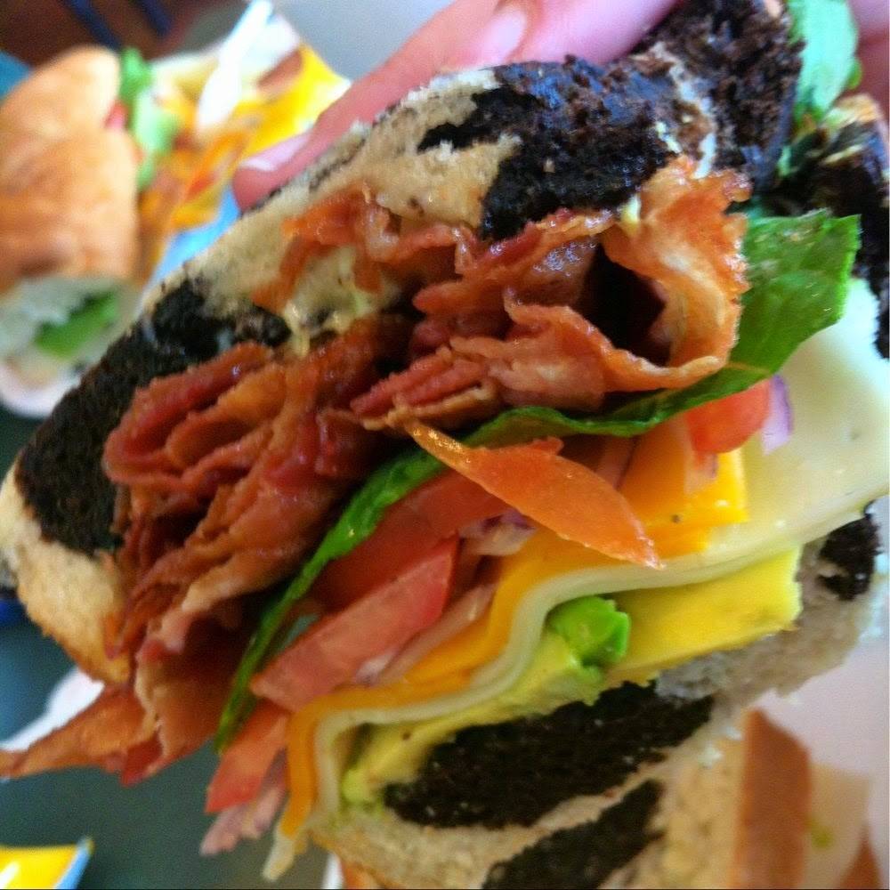 Heidis Brooklyn Deli | restaurant | Concourse B (East End) GATE, 8400 Peña Blvd #89, Denver, CO 80249, USA | 3033426648 OR +1 303-342-6648