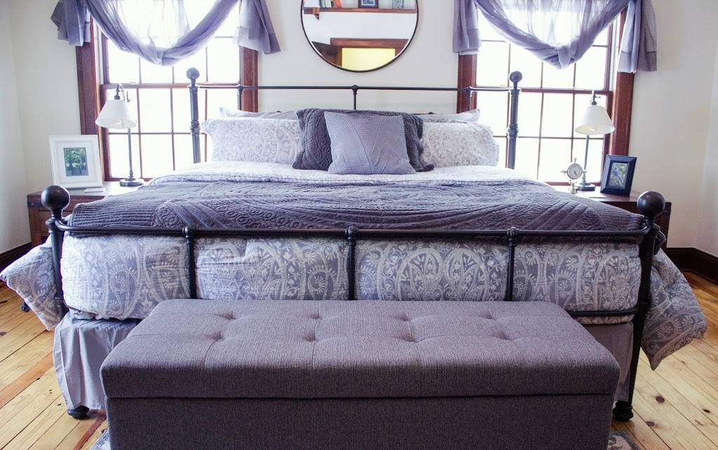 Maple Cove Bed & Breakfast | restaurant | 969 Maple Cove Dr, Leonard, MI 48367, USA | 2482744680 OR +1 248-274-4680