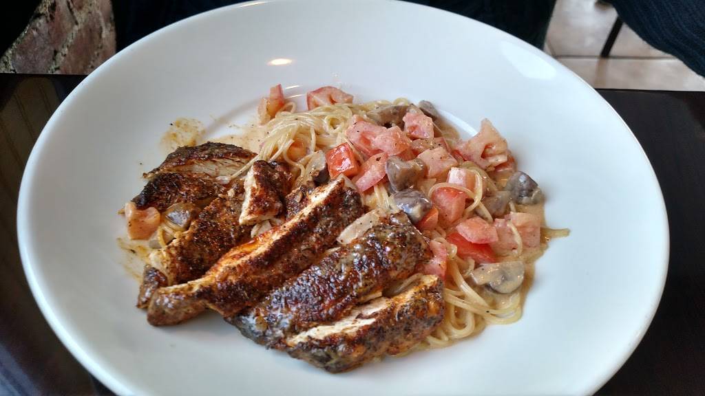 Corner Kitchen | restaurant | 101 S Main St, Blackstone, VA 23824, USA | 4342980001 OR +1 434-298-0001