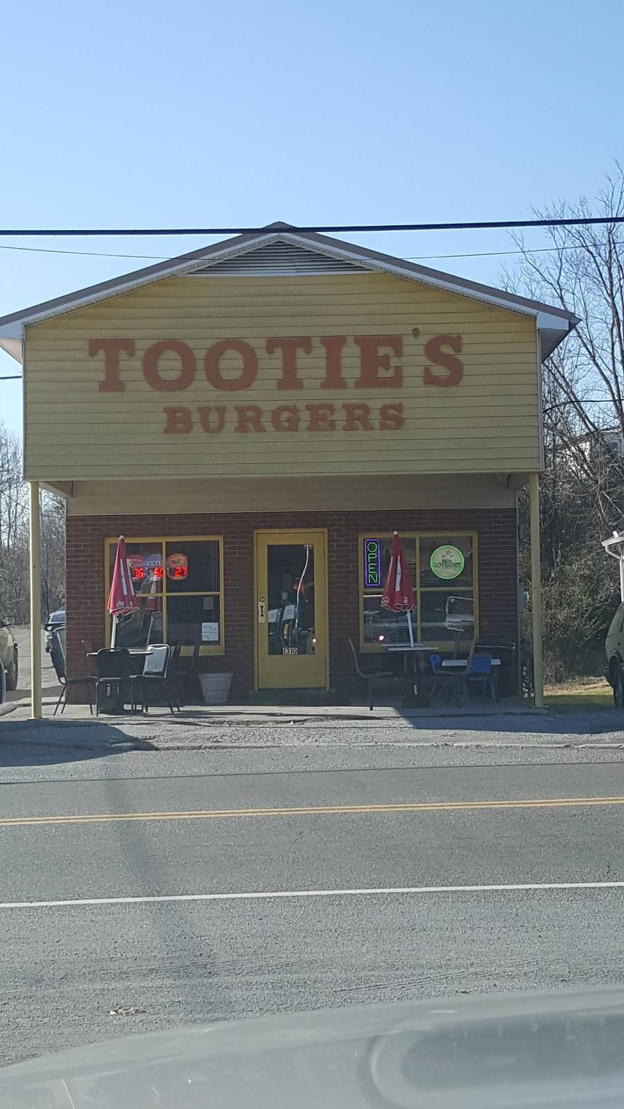 Tooties Restaurant | restaurant | 1310 Virginia Ave, Bristol, TN 37620, USA | 4237646215 OR +1 423-764-6215