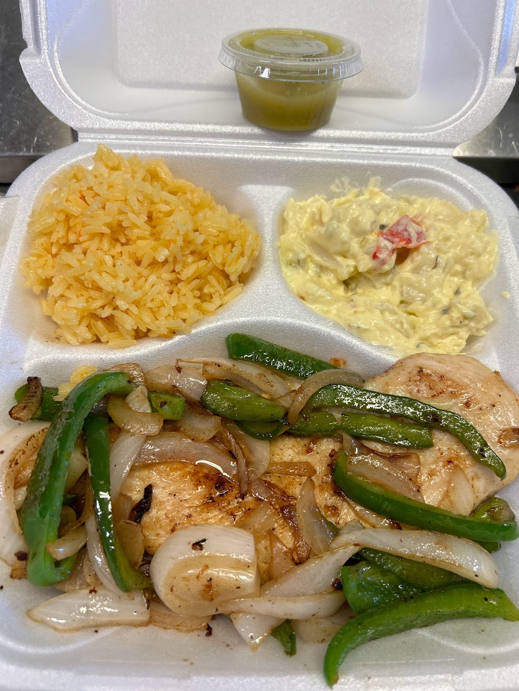 pupuseria la bendicion | restaurant | 1301 S Arkansas Ave, Russellville, AR 72801, USA | 4797474809 OR +1 479-747-4809