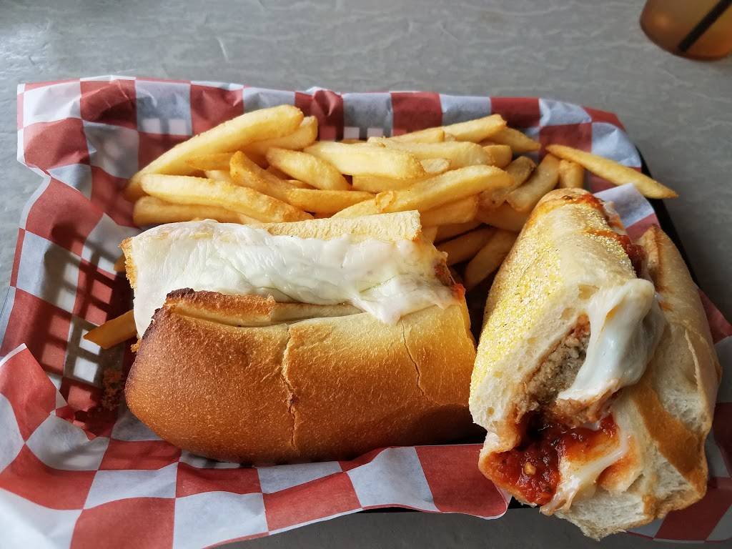 Capones Flicker Lite | restaurant | 1014 N Ocean Dr, Hollywood, FL 33019, USA | 9549224232 OR +1 954-922-4232