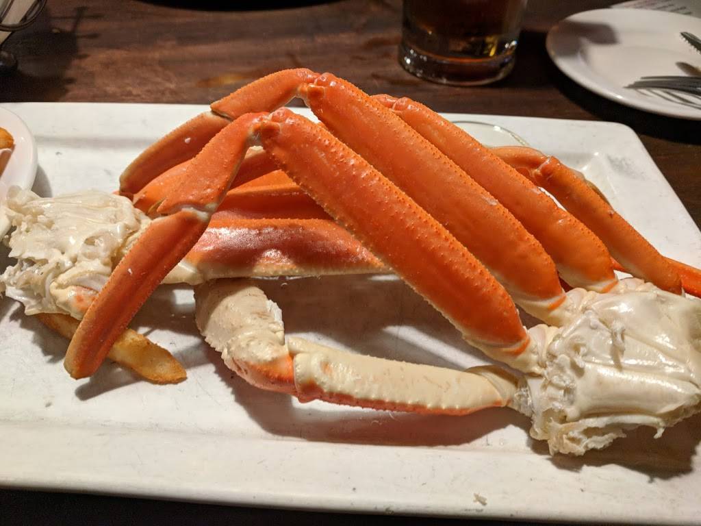 Harbor House | restaurant | 440 Clinton St, Detroit, MI 48226, USA | 3139679900 OR +1 313-967-9900