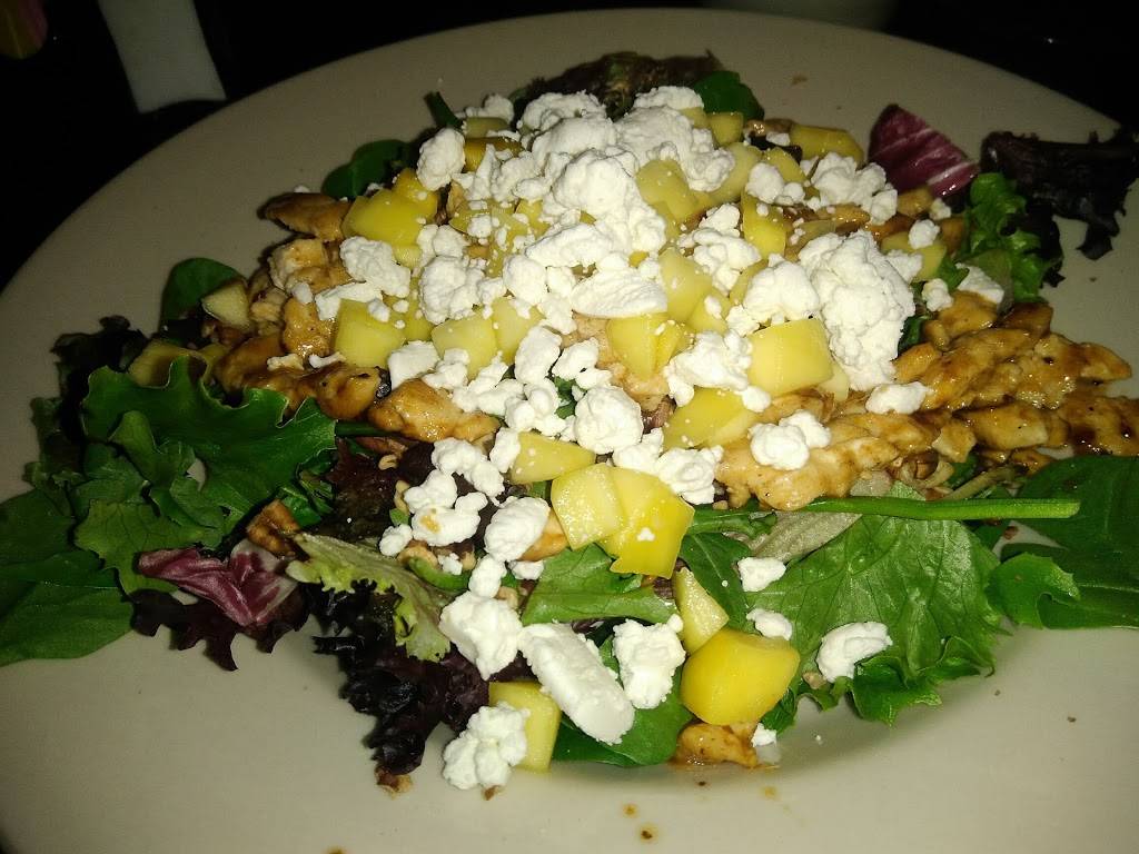 Dos Leones | restaurant | 2208 TX-16, Graham, TX 76450, USA | 9405493663 OR +1 940-549-3663