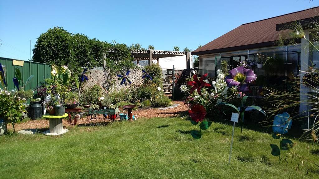 Sticks-N-Stones | restaurant | 21723 W Cannonsville Rd, Pierson, MI 49339, USA | 6166368677 OR +1 616-636-8677