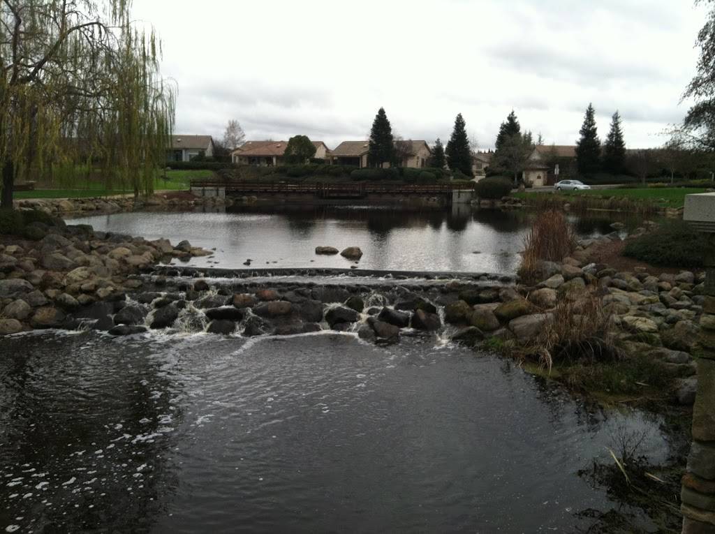 Sun City Lincoln Hills | cafe | 965 Orchard Creek Ln, Lincoln, CA 95648, USA | 9166254000 OR +1 916-625-4000