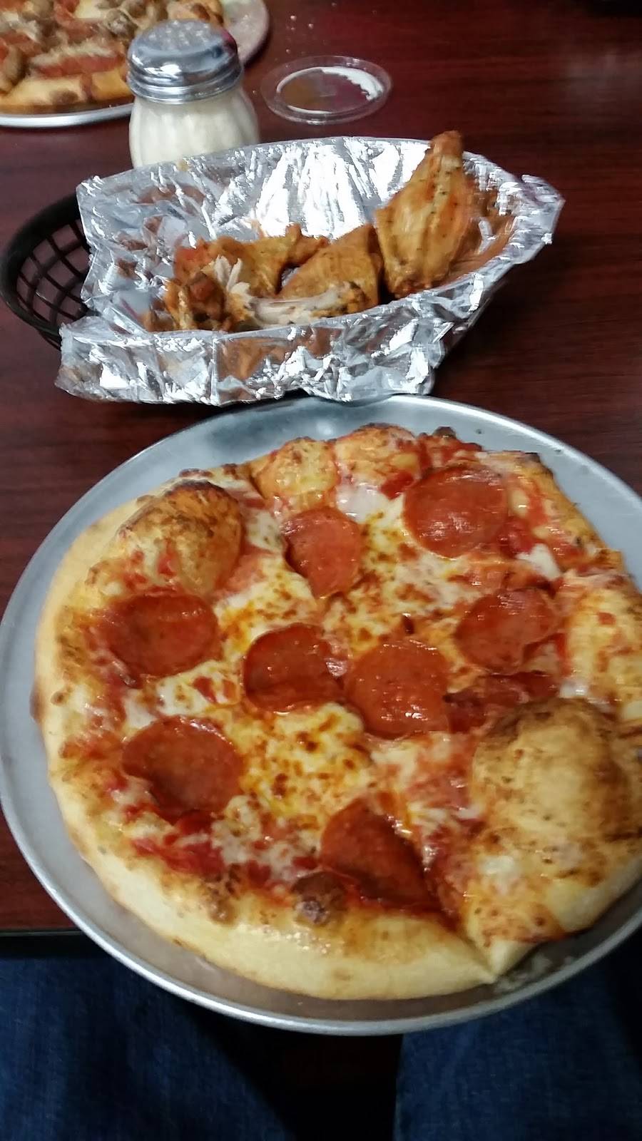 The Pizza Man | restaurant | 107 Bethel St, Clover, SC 29710, USA | 8032223343 OR +1 803-222-3343