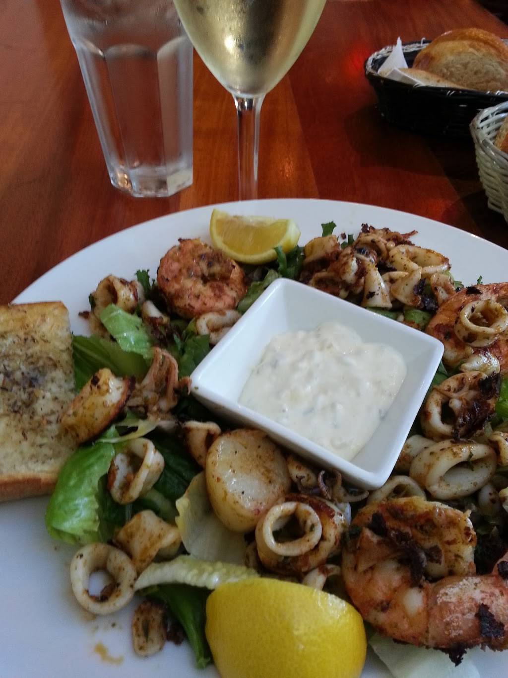 Gaspares Pizzeria Ristorante | restaurant | 200 Merrydale Rd, San Rafael, CA 94903, USA | 4154727100 OR +1 415-472-7100