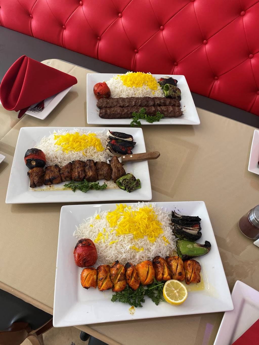 Maneli Restaurant - Persian & Mediterranean Food | restaurant | 19347 Ventura Blvd, Tarzana, CA 91356, USA | 8186999321 OR +1 818-699-9321