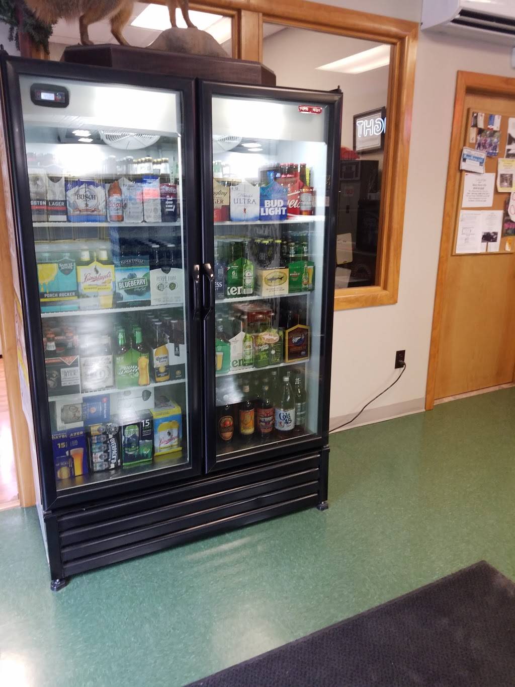 Hickory Beverage | restaurant | 5439 William Penn Hwy, Alexandria, PA 16611, USA | 8146699000 OR +1 814-669-9000