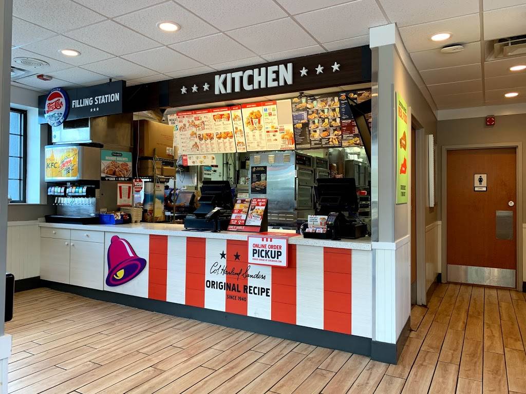 Taco Bell | meal takeaway | 163 Cambridge Rd, Woburn, MA 01801, USA | 7819354430 OR +1 781-935-4430
