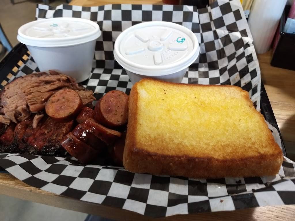 Smokin’ J’s BBQ | restaurant | 102 Broadway St, Minden, LA 71055, USA | 3186399570 OR +1 318-639-9570