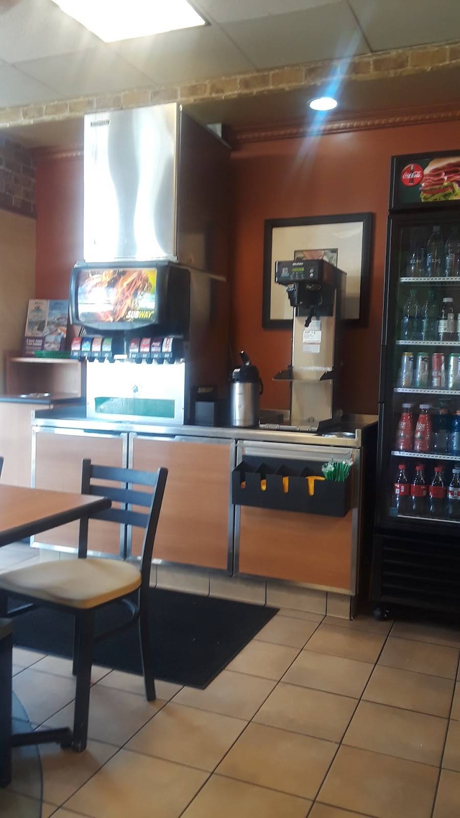 Subway Restaurants | restaurant | 4206 Beverly Blvd, Los Angeles, CA 90004, USA | 2133838400 OR +1 213-383-8400