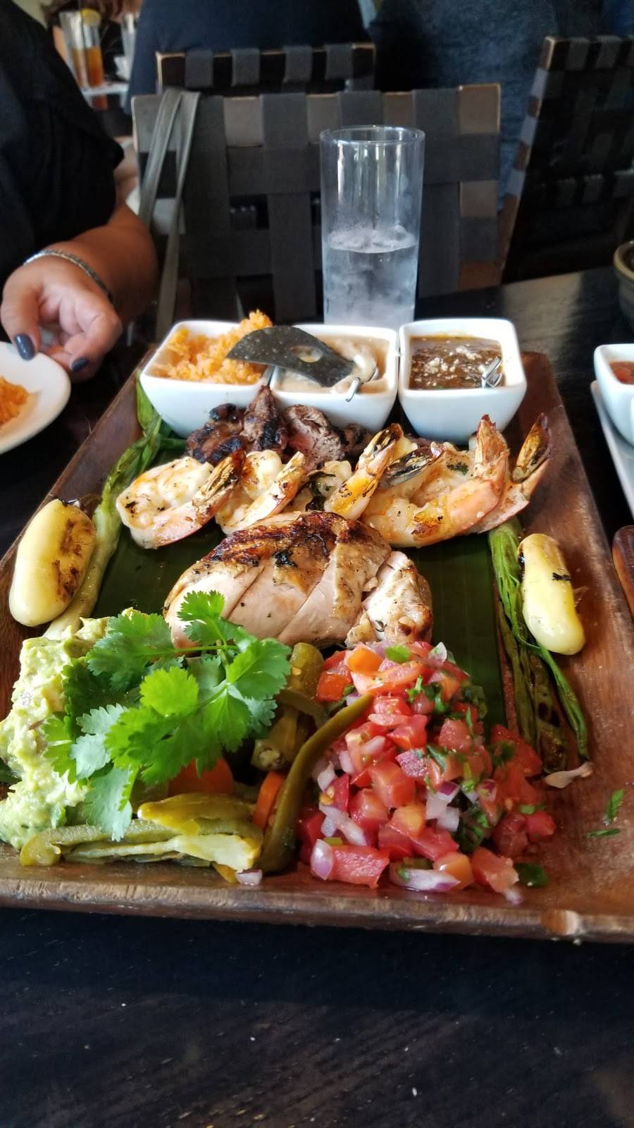 South of Nicks San Clemente | Mexican Kitchen + Bar | restaurant | 110 N El Camino Real, San Clemente, CA 92672, USA | 9494814545 OR +1 949-481-4545