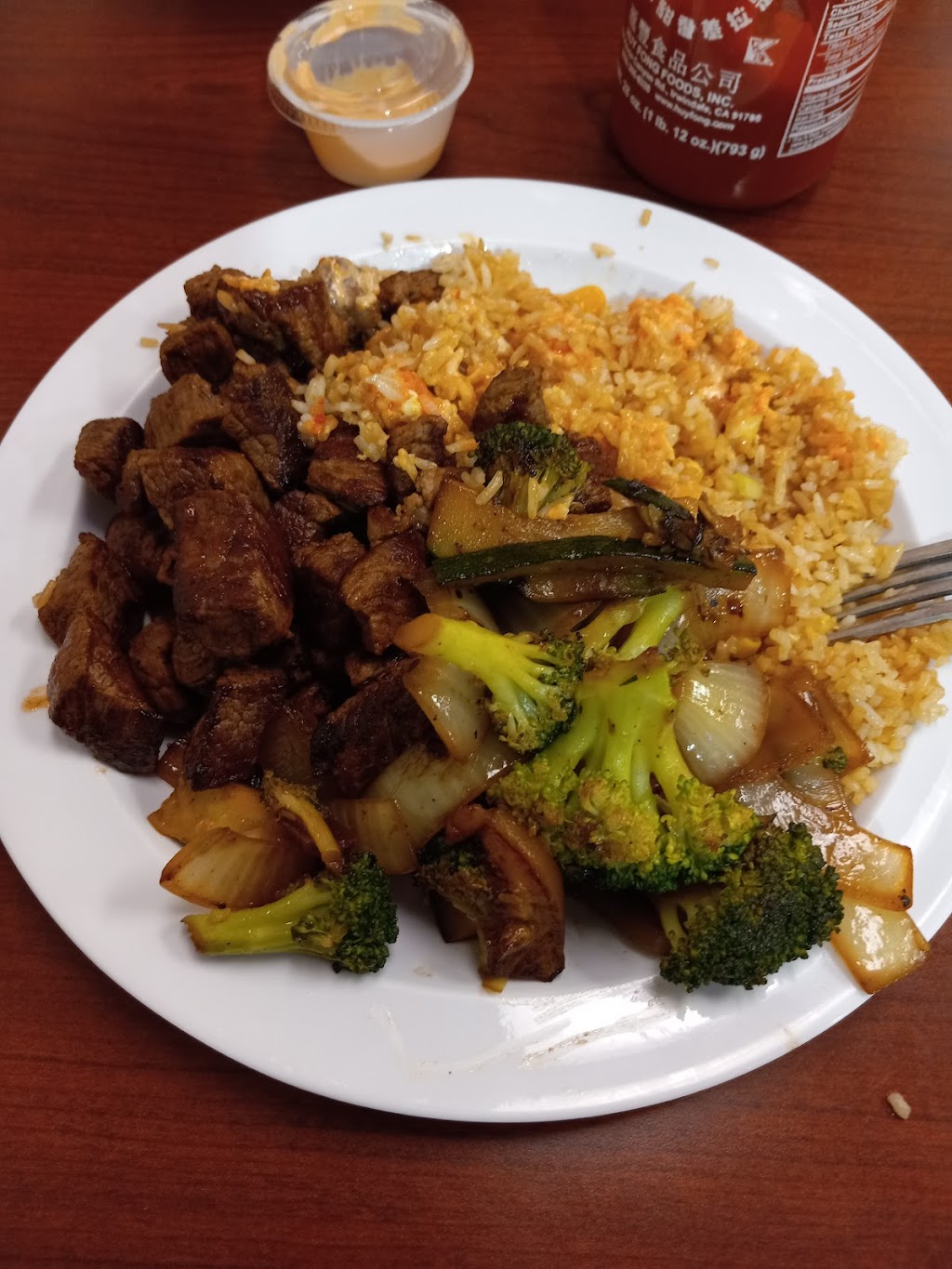 Ruben Hibachi | restaurant | 3320 4th Ave suite b, Conway, SC 29527, USA | 8434889494 OR +1 843-488-9494