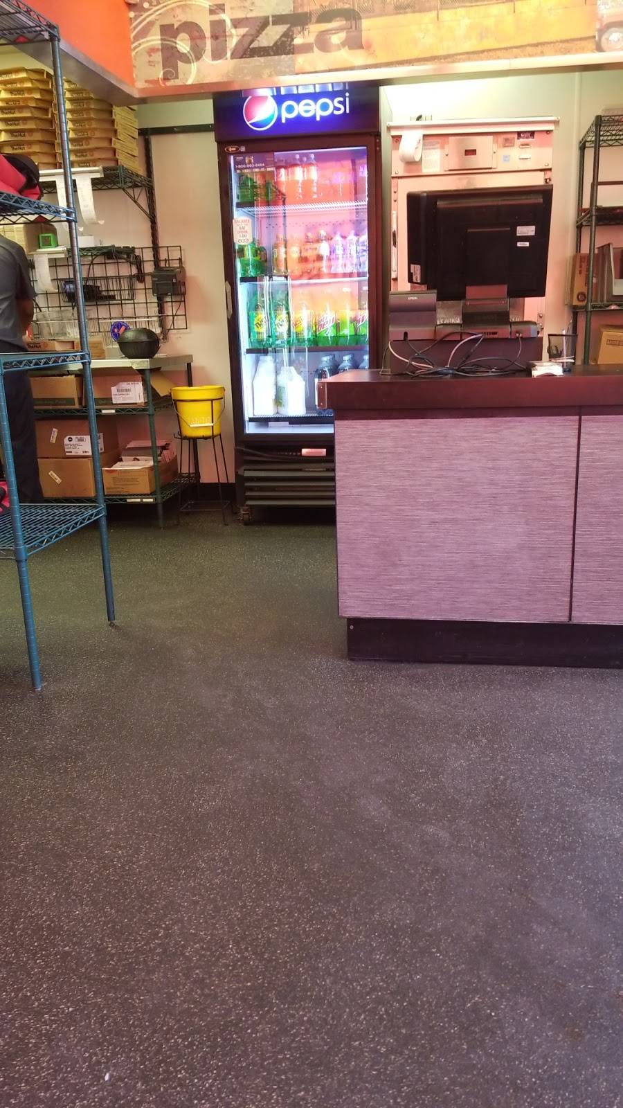 Pizza Hut | restaurant | 1387 Lee St, Des Plaines, IL 60018, USA | 8477682447 OR +1 847-768-2447