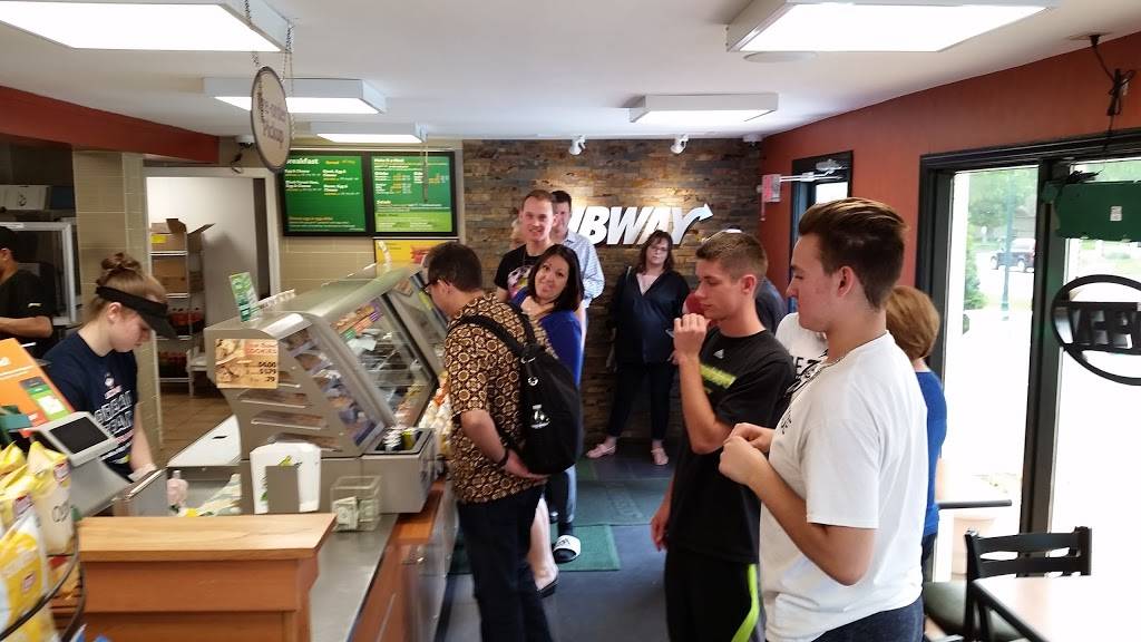Subway | restaurant | 23 Chesterfield Rd, East Lyme, CT 06333, USA | 8604518070 OR +1 860-451-8070
