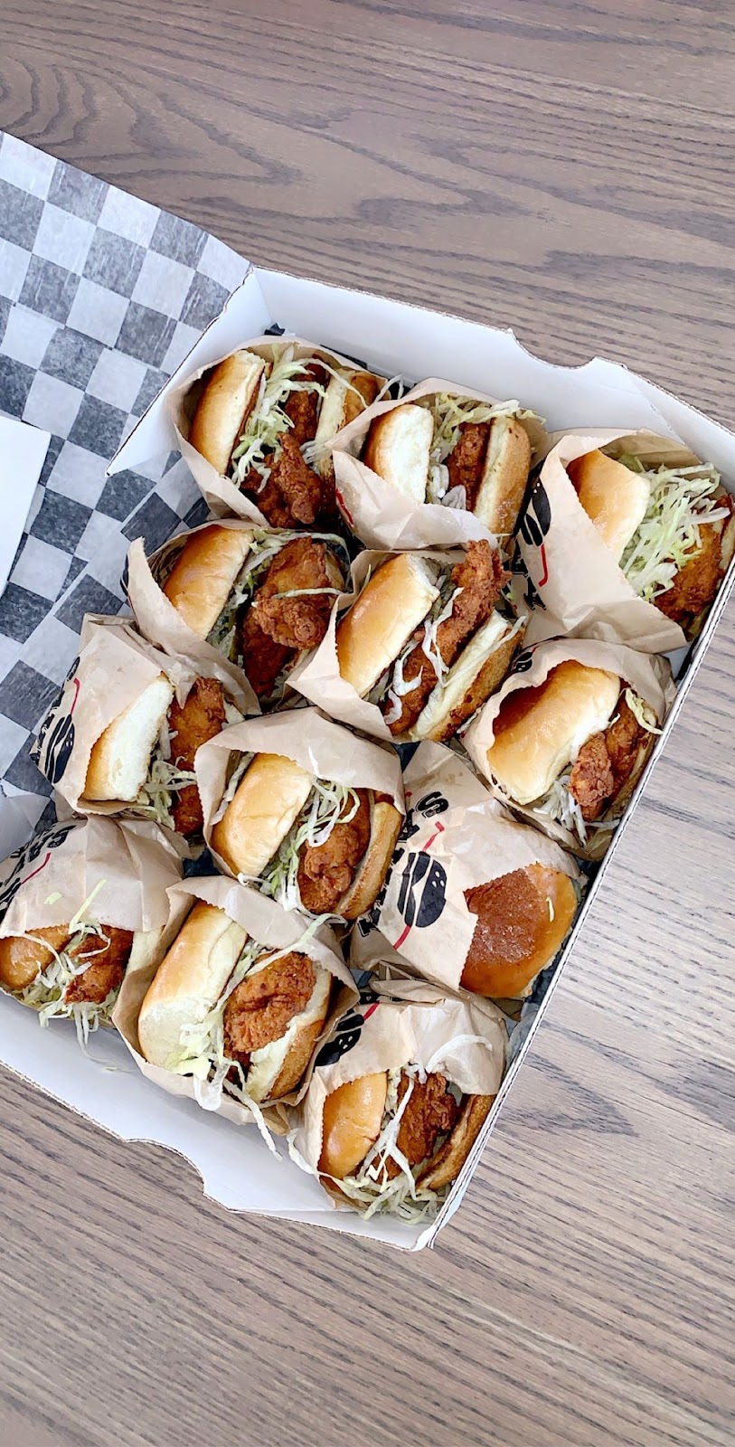 Savvy Sliders | meal takeaway | 1450 W Broad St, Columbus, OH 43222, USA | 6149570000 OR +1 614-957-0000