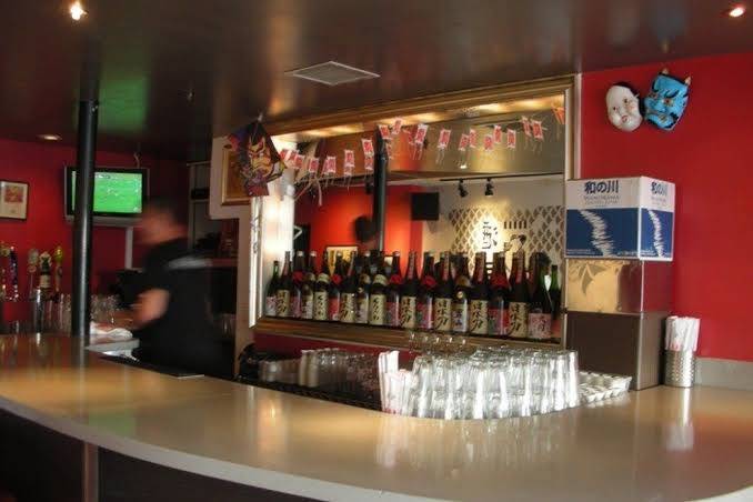 Rock N Roll Sushi | restaurant | 8000 Sunset Blvd a202, Los Angeles, CA 90046, USA | 3238488583 OR +1 323-848-8583