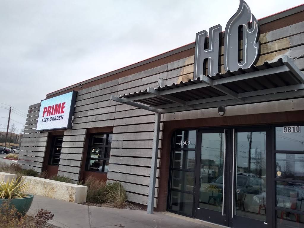 HQ Prime Beer Garden | restaurant | 9810 N Central Expy suite 600, Dallas, TX 75231, USA | 2143687427 OR +1 214-368-7427