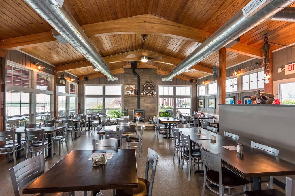 Red Dog Grill | restaurant | 411 Great Loop E Dr, Ottawa, IL 61350, USA | 8154344406 OR +1 815-434-4406