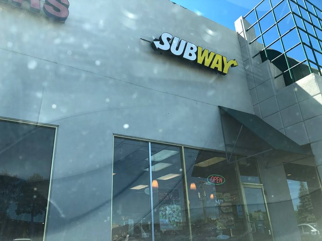 Subway | restaurant | 28645 Northwestern Hwy, Southfield, MI 48034, USA | 2483532242 OR +1 248-353-2242