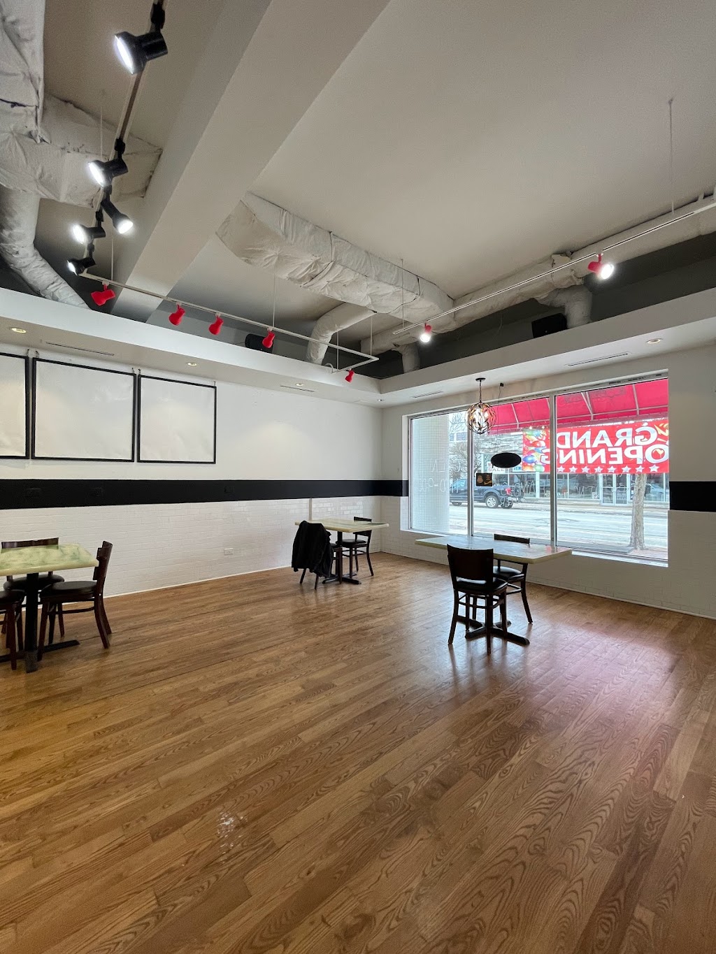 Famous TacoBurger | restaurant | 2901 Central St, Evanston, IL 60201, USA | 8474250063 OR +1 847-425-0063