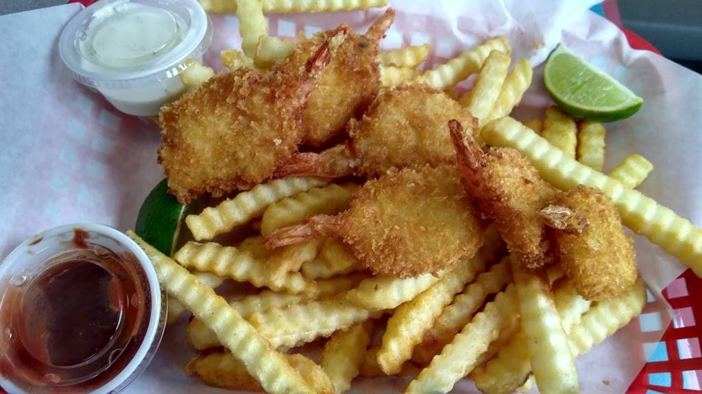 Docs Drive In | restaurant | 421 W Acequia Ave, Visalia, CA 93291, USA | 5596354934 OR +1 559-635-4934