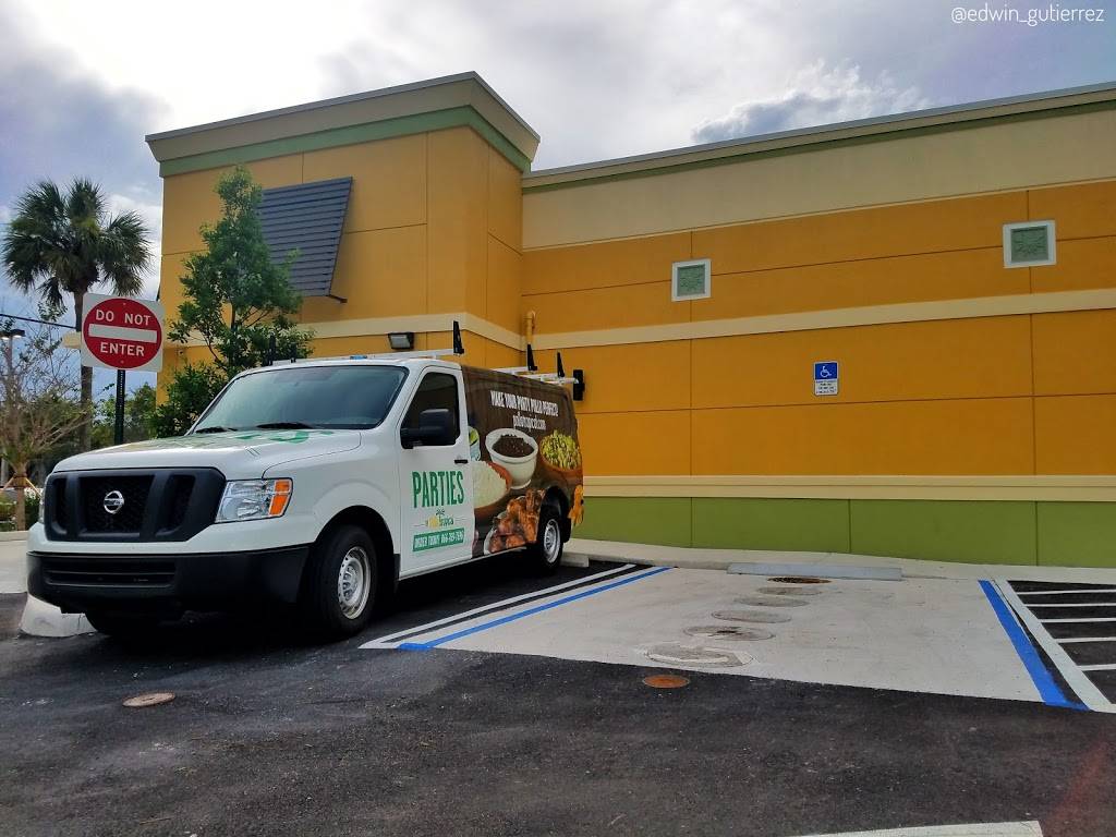 Pollo Tropical | restaurant | 13425 S Dixie Hwy, Pinecrest, FL 33156, USA | 7865223935 OR +1 786-522-3935