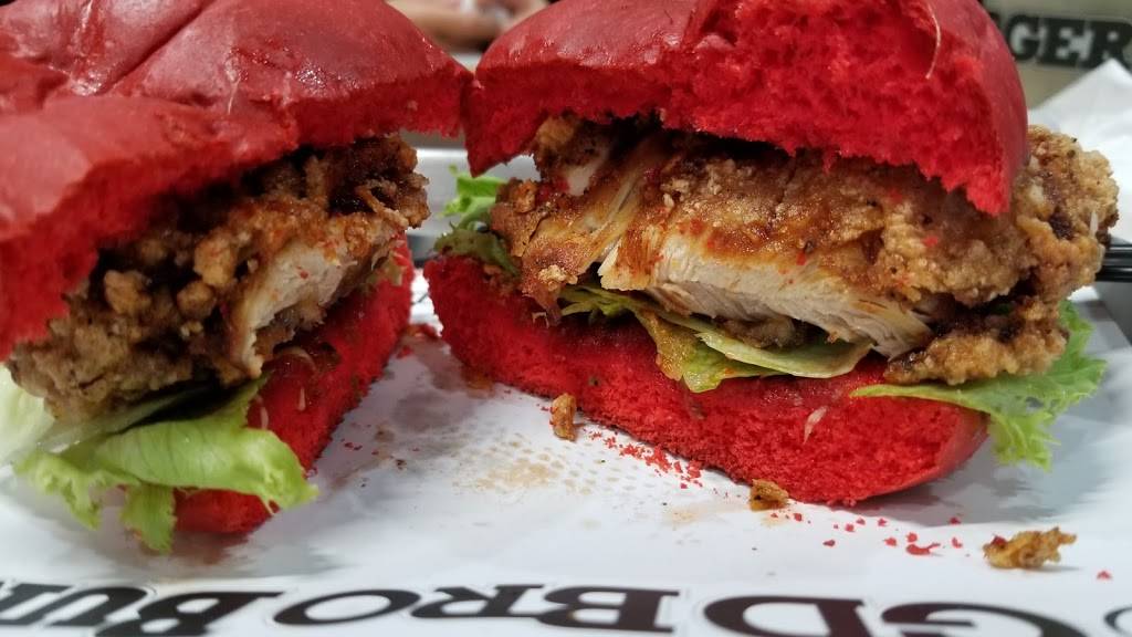 Starbucks | cafe | 1788 E Willow St A, Signal Hill, CA 90755, USA | 5625959336 OR +1 562-595-9336