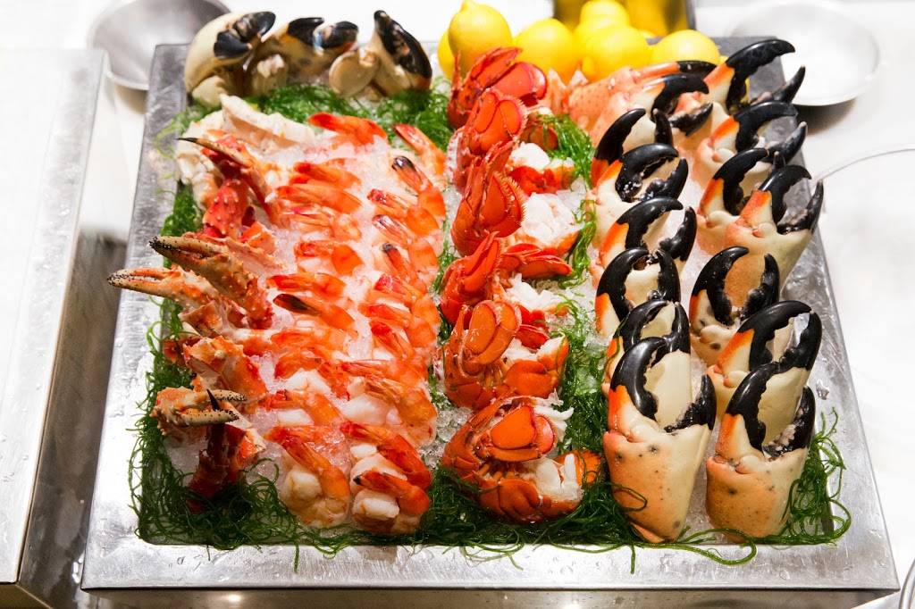 StripSteak by Michael Mina | restaurant | 4441 Collins Avenue Fontainebleau, Chateau Lobby, Miami Beach, FL 33140, USA | 3056744780 OR +1 305-674-4780