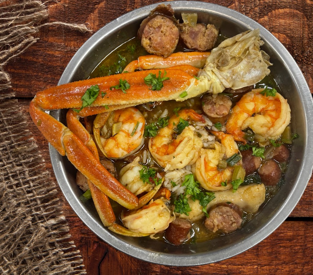 Della Mae’s Kitchen | restaurant | 23100 Alessandro Blvd suite g, Moreno Valley, CA 92553, USA | 9517037107 OR +1 951-703-7107