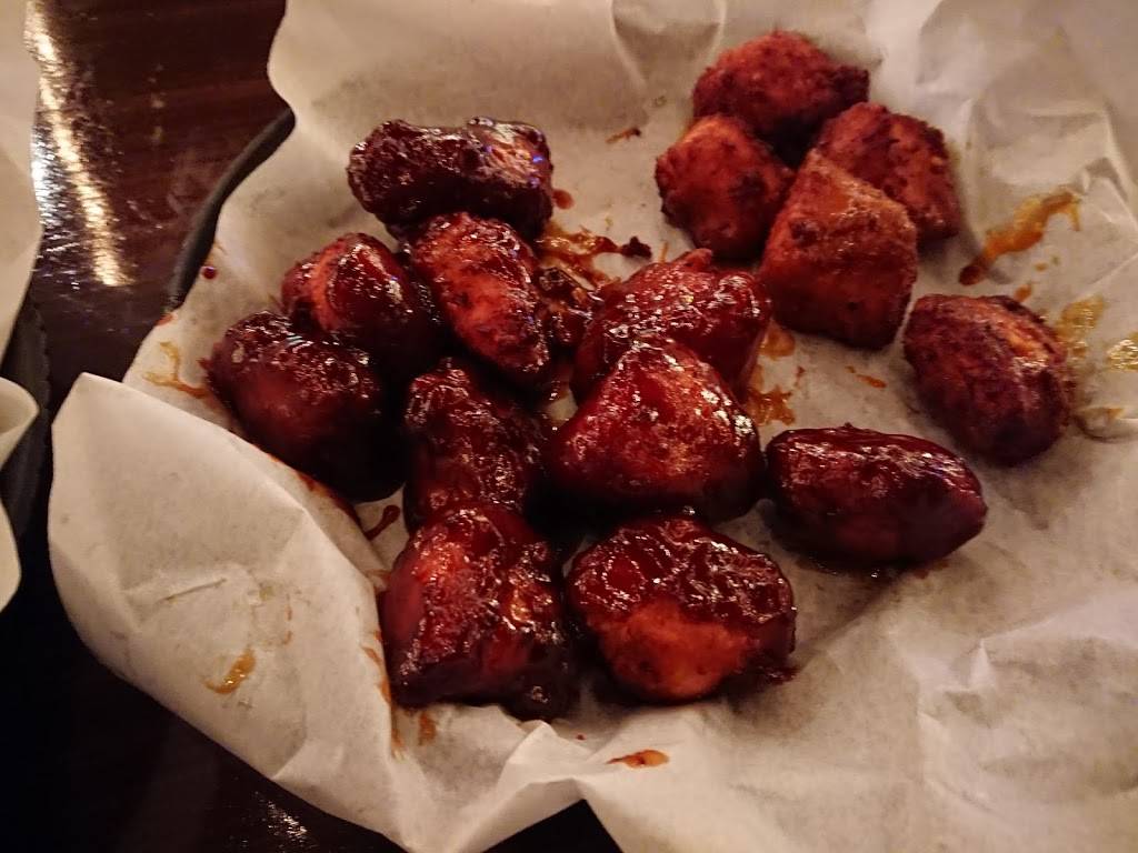 Bourbon Bar & Grill | restaurant | 1101, 1080 Carlisle St, Hanover, PA 17331, USA | 7176345071 OR +1 717-634-5071