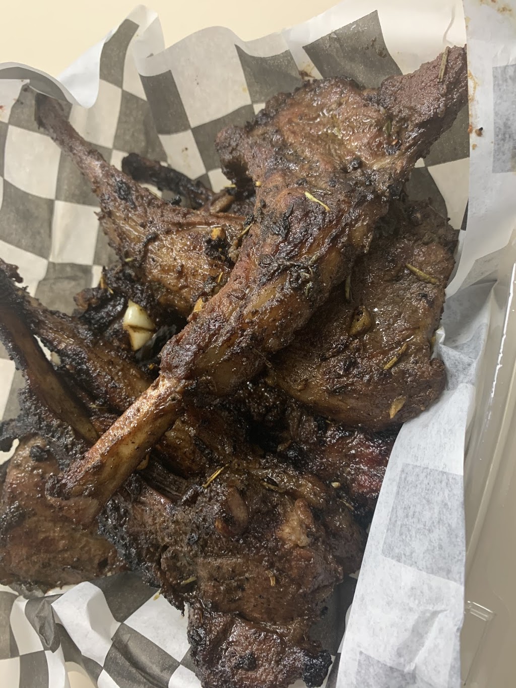 Charlie & Berts , Kitchen | restaurant | 6100 Moravia Park Dr, Baltimore, MD 21206, USA | 4438026633 OR +1 443-802-6633