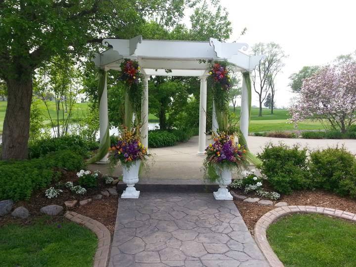 Lake Windsor Country Club | restaurant | 4628 Golf Dr, Windsor, WI 53598, USA | 6088464711 OR +1 608-846-4711