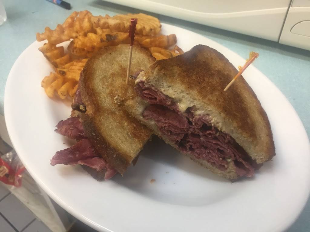 The bagel corner and cafè | bakery | 285 NY-211 #5, Middletown, NY 10940, USA | 8452394895 OR +1 845-239-4895