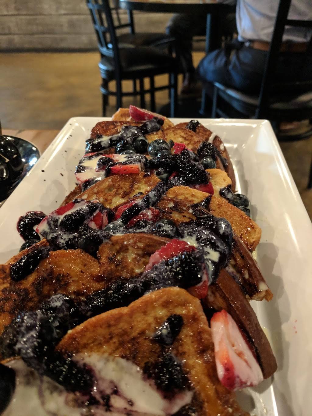 Seven Mile Cafe | restaurant | 6300 North Fwy, Fort Worth, TX 76137, USA | 8177780911 OR +1 817-778-0911