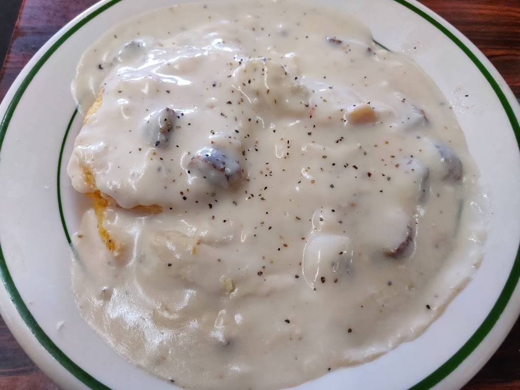 Little Pats Place | restaurant | 13621 Ambaum Blvd SW, Seattle, WA 98166, USA | 2062460391 OR +1 206-246-0391