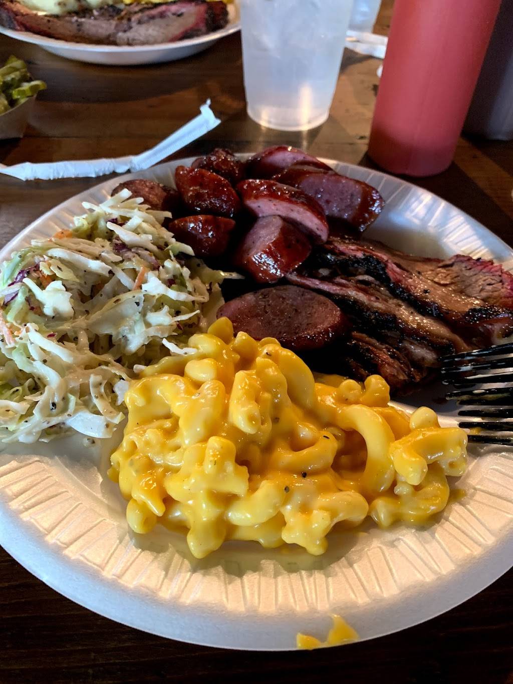 Roegels Barbecue Co | restaurant | 2223 S Voss Rd, Houston, TX 77057, USA | 7139778725 OR +1 713-977-8725