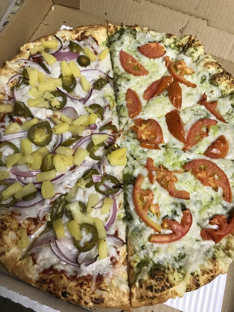 Isas Pizza | restaurant | 777 E Thunderbird Rd, Phoenix, AZ 85022, USA | 6029387492 OR +1 602-938-7492