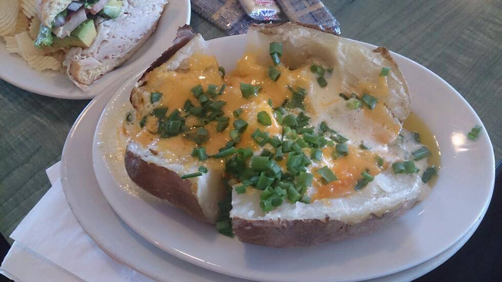 Jasons Deli | restaurant | 3910 S Maryland Pkwy, Las Vegas, NV 89119, USA | 7028939799 OR +1 702-893-9799