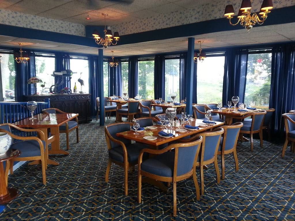 The Blue Heron Restaurant | restaurant | 180 Blue Heron Hill Ln, Lake Ozark, MO 65049, USA | 5733654646 OR +1 573-365-4646