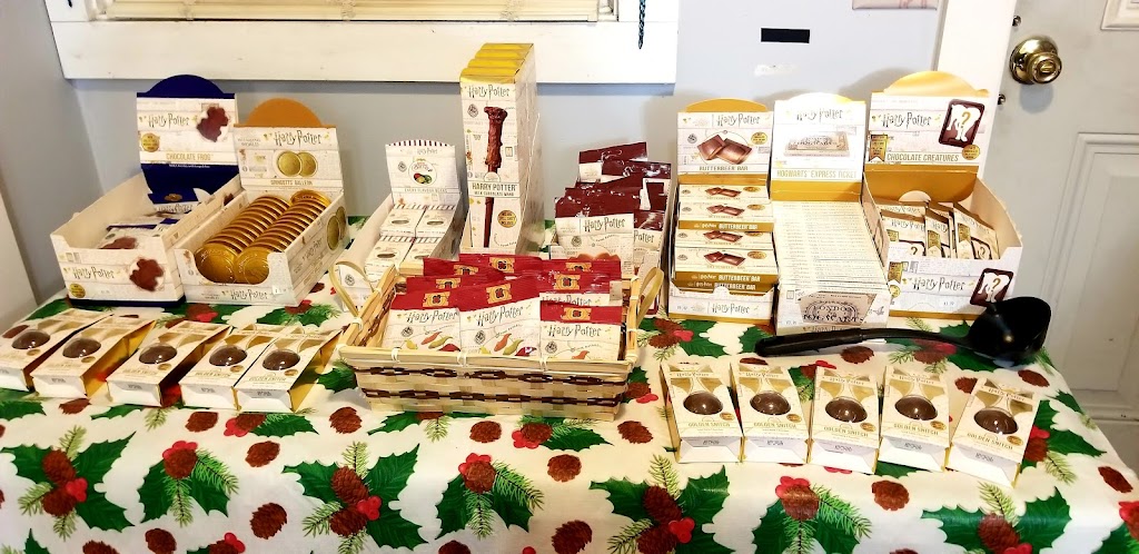 Little Shoppe of Candy | restaurant | 123 E Main St, Dover-Foxcroft, ME 04426, USA | 2072053106 OR +1 207-205-3106