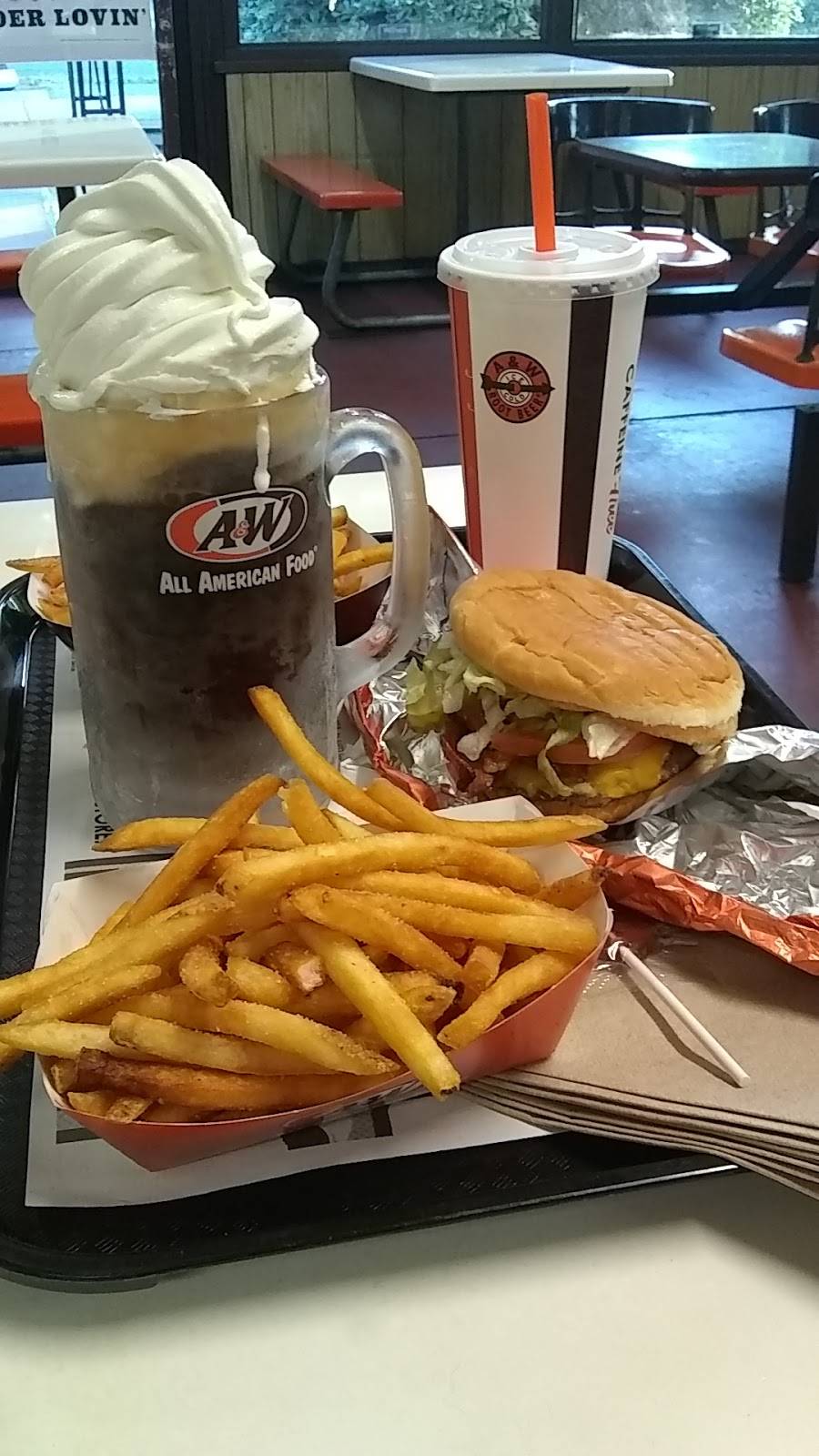 A&W All-American Food | restaurant | 1404 G St, Modesto, CA 95354, USA | 2095227700 OR +1 209-522-7700