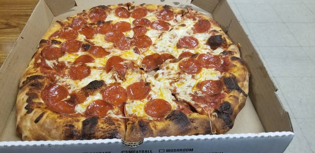 Brandanis Pizza | restaurant | 2595 W Henrietta Rd, Rochester, NY 14623, USA | 5852727180 OR +1 585-272-7180