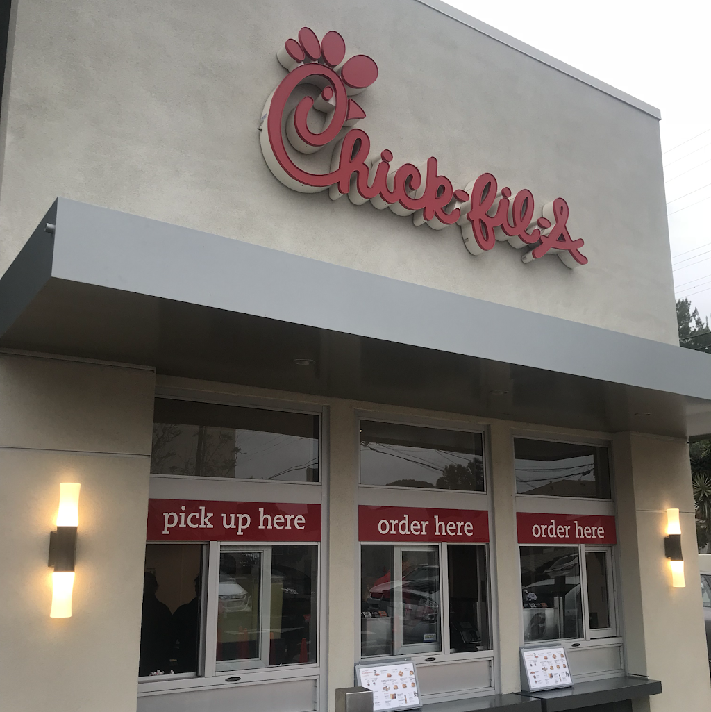 Chick-fil-A | restaurant | 2207 Lincoln Blvd, Santa Monica, CA 90405, USA | 3103920160 OR +1 310-392-0160